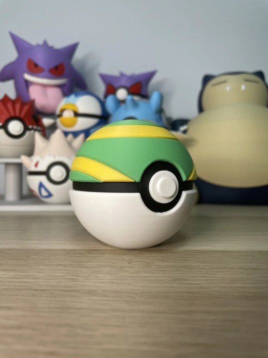 Poké Ball Nest Ball Poké Ball Nest Ball