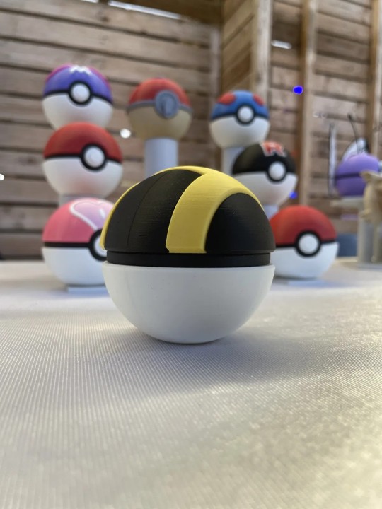 Poké Ball Ultra Ball